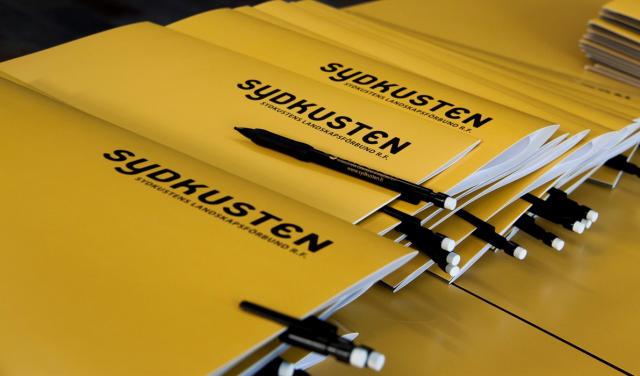 Sydkustens mappar och pennor